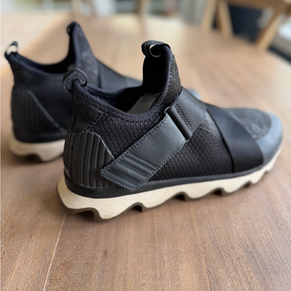 Women’s Sorel kinetic Black Slip-On Sneakers